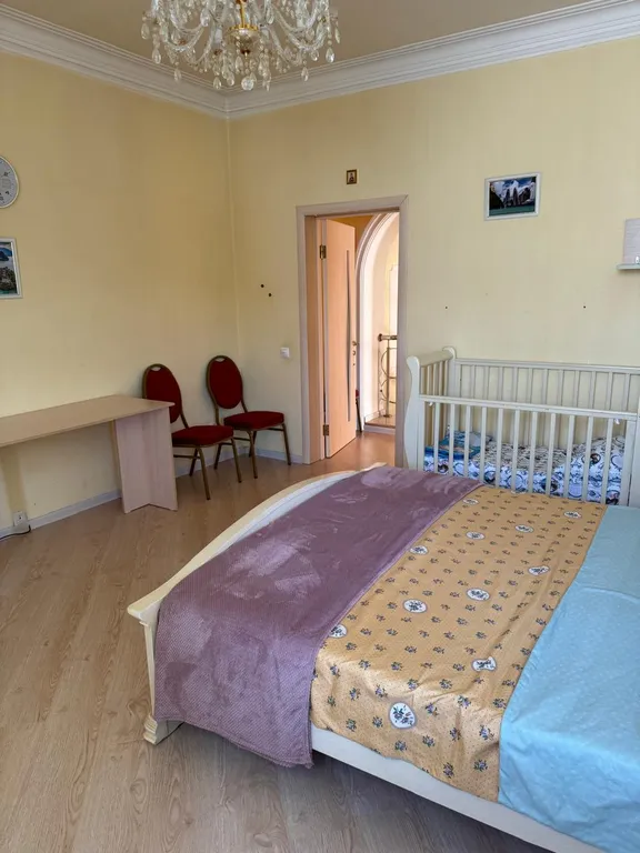 Элитный просторный красивый дом в центре города