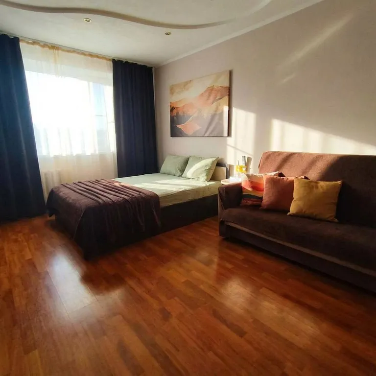 Уютная квартира возле окружной больницы — аренда посуточно в Нижневартовск