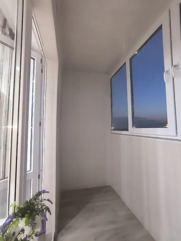 Новая квартира с хорошим ремонтом