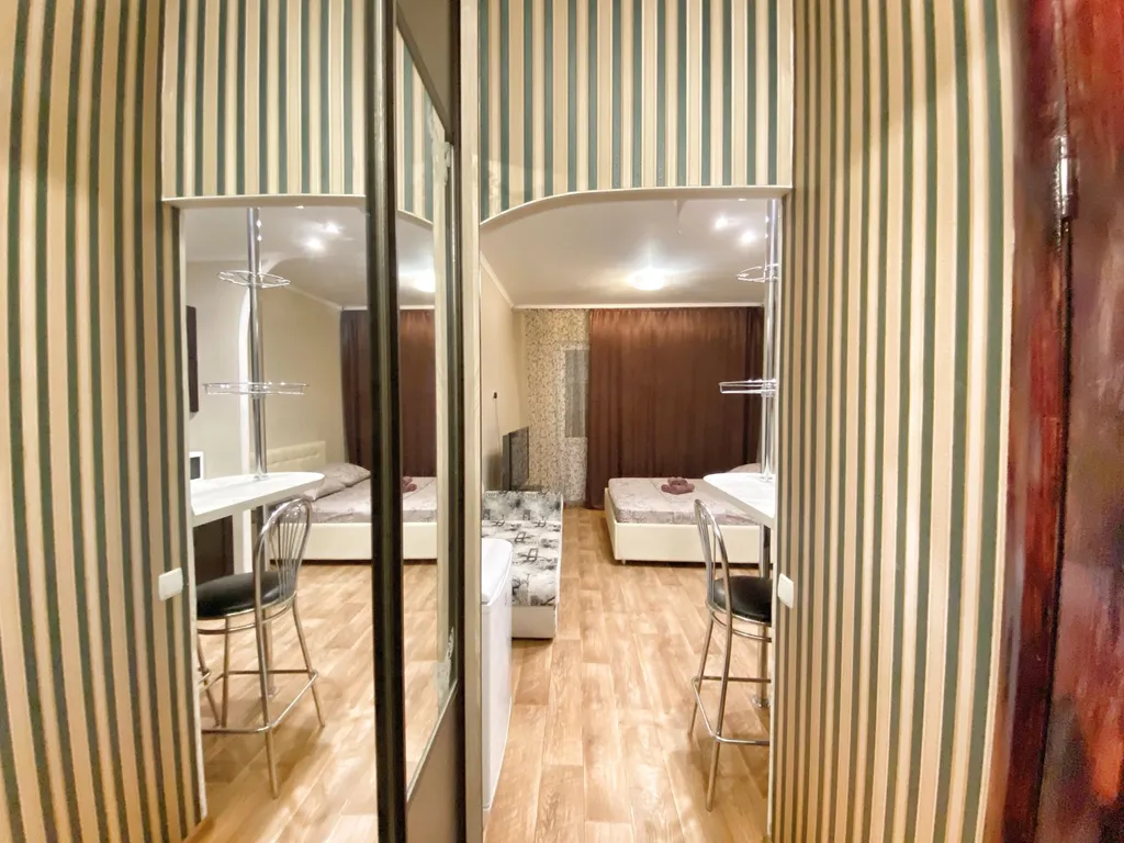 Уютная студия рядом с ТРЦ Аура, ЖД вокзалом, Аэопортом