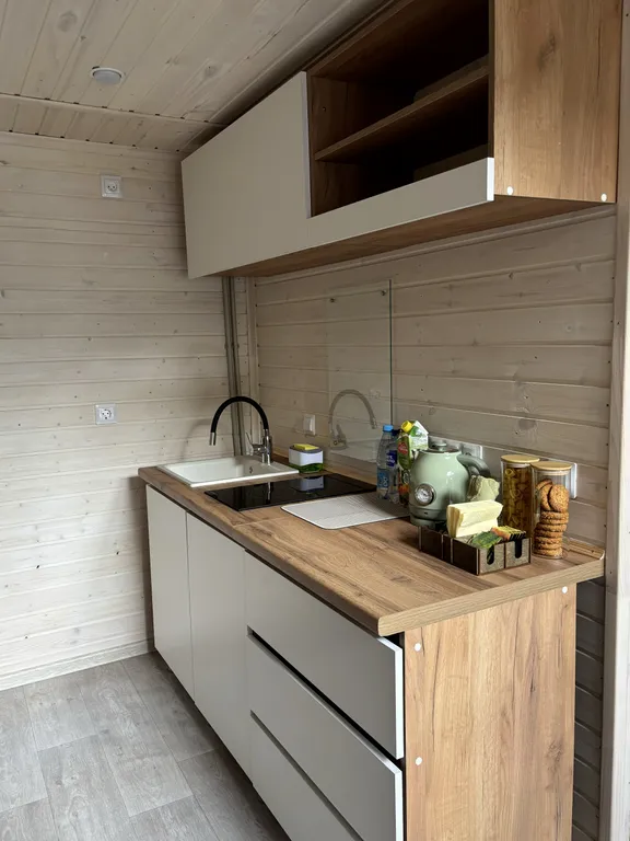 Домик с видом на горы