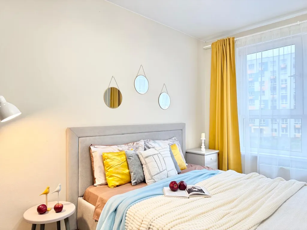 Светлая квартира с балконом