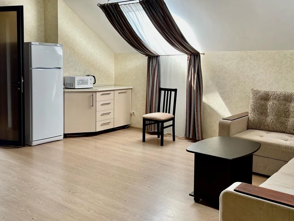 Квартира Квартира Двухкомнатный семейный номер с мини кухней — Геленджик