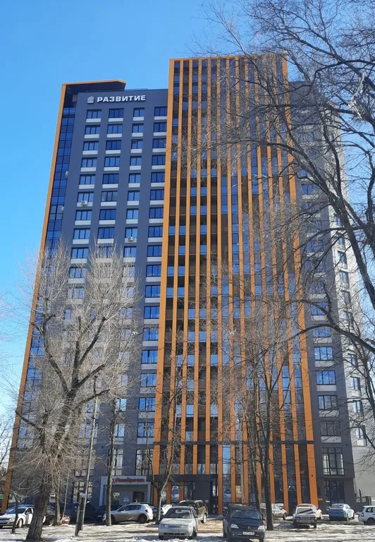 Квартира с панорамными окнами в новом ЖК у самолета