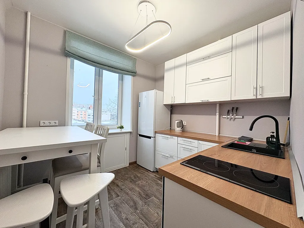 Квартира Просторная квартира в центре у ТЦ Аура — Ярославль