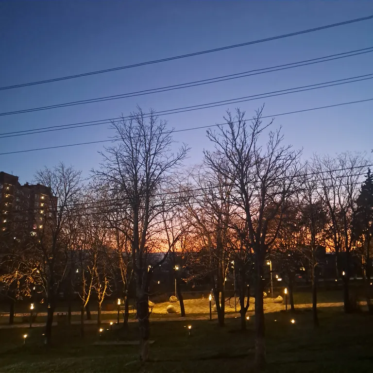 Светлая квартира в центре города с видом на новый сквер