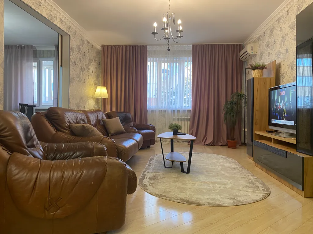 Просторный апартамент для действительно большой семьи