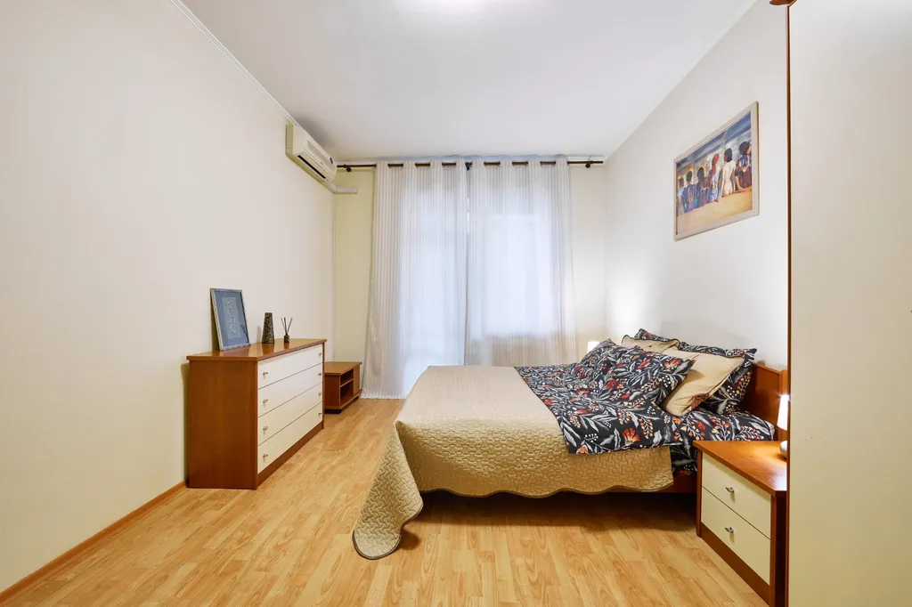 Просторная двухкомнатная квартира — аренда посуточно в Самара