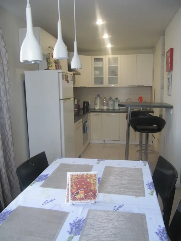 Квартира в новом районе, в окружении леса