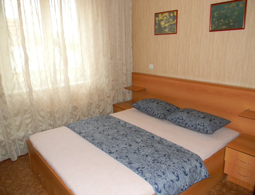 Студия в центре + спальня