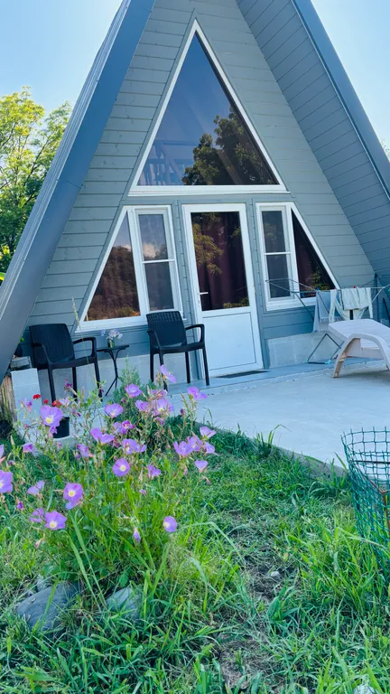 Дом-шалаш с собственной кухней Лдзаа