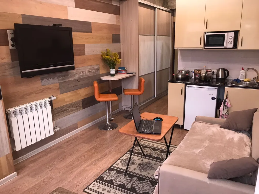 Студия в центре в 15 минутах пешком от моря