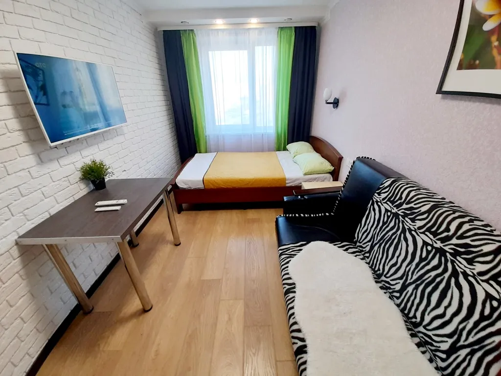 3-х комнатная квартира с хорошим ремонтом, Октябрьский район