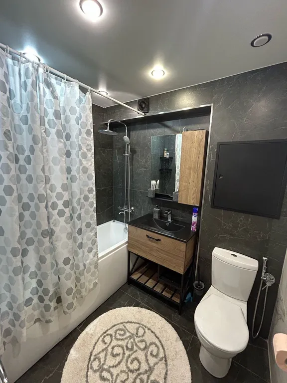 Апартаменты с 3 комнатами у парка победы, 5 отдельных спальных мест