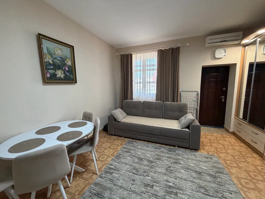 Квартира под крепостью на второй линии