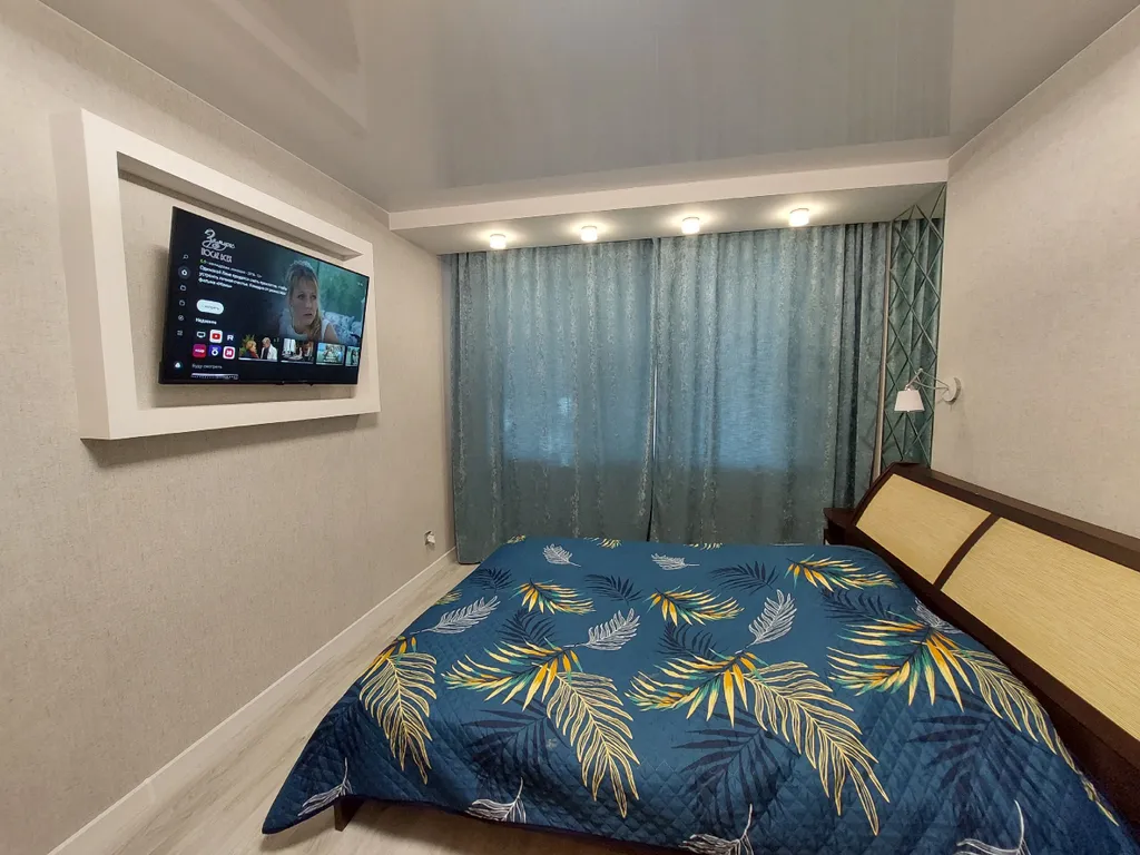 Трехкомнатная квартира в центре города — аренда посуточно в Кингисепп