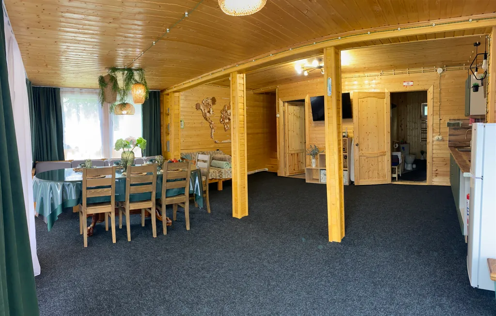 Домик с бассейном ААГ