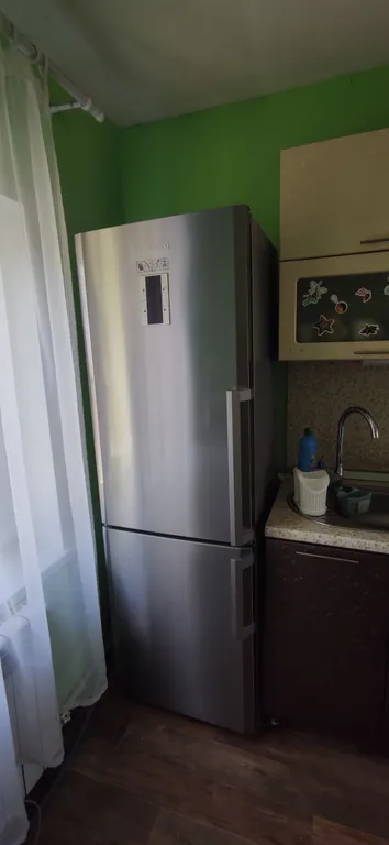 Уютный дом на берегу реки Великой