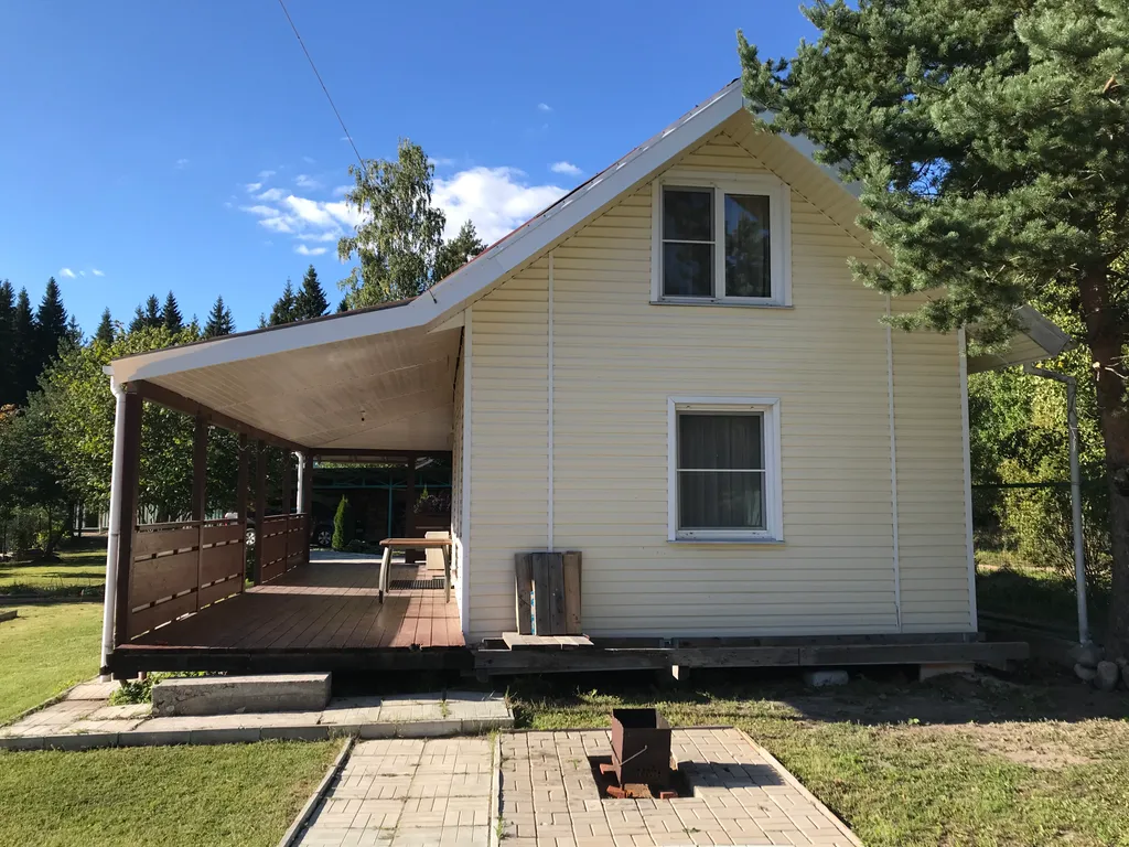 Уютный коттедж у озера недалеко от Выборга и границы