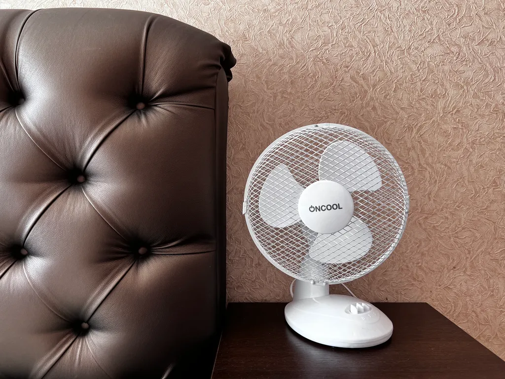 Огороженная парковка на Липовой аллее, Артиллерийская