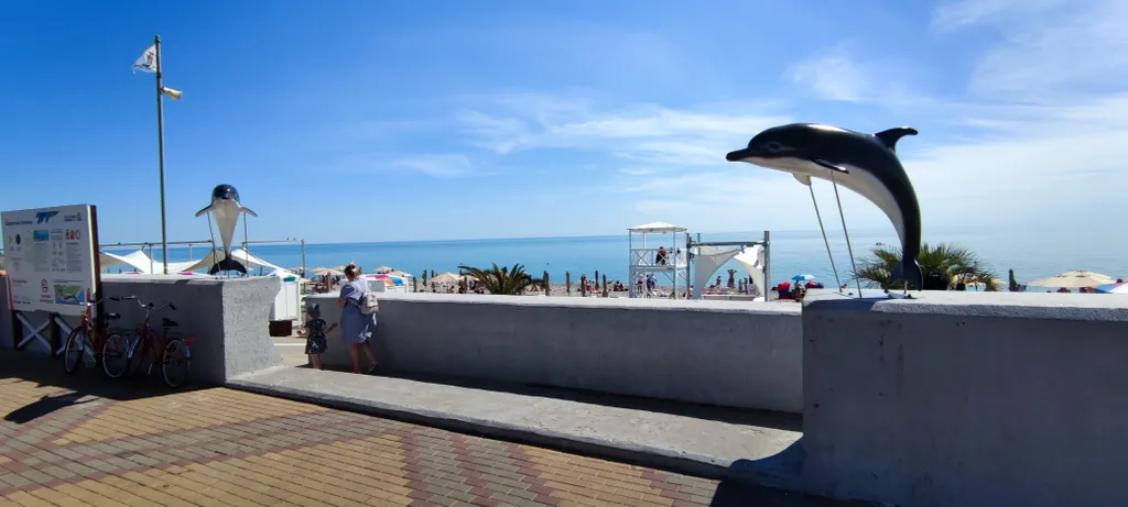 Шикарная трехкомнатная квартира у моря