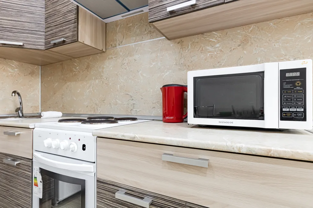 Квартира Квартира Светлая евродвушка в центре, 2 жк-телевизора, удобная кровать, 24/7 — Краснодар