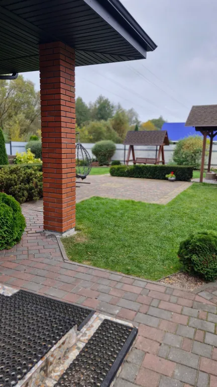 Дом с баней и парковкой