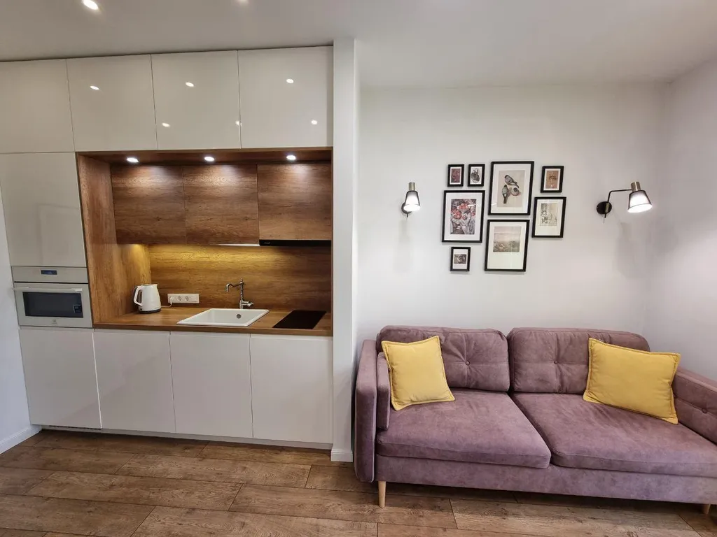 Уютная студия с бассейном