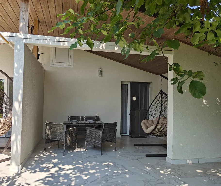 Номер Лаванда с террасой и парковкой