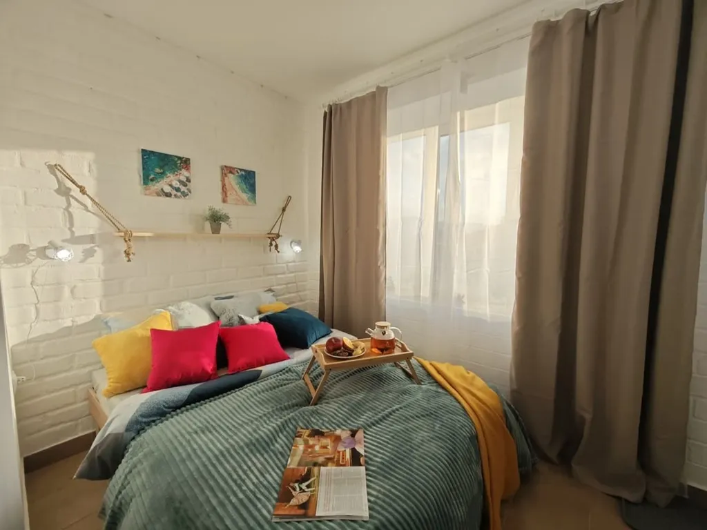 Квартира Уютная студия для комфортного проживания двоих гостей — аренда посуточно в Владивосток