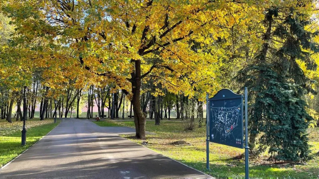 Трёхкомнатная квартира у Кремля в самом центре Великого Новгорода