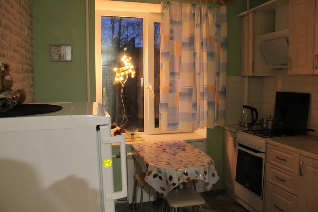 Уютная, светлая квартира недалеко от фонтанов Петергофа