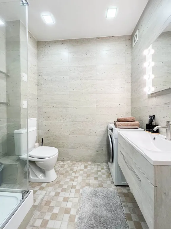 Студия в центре города Бабушкина, 99Б