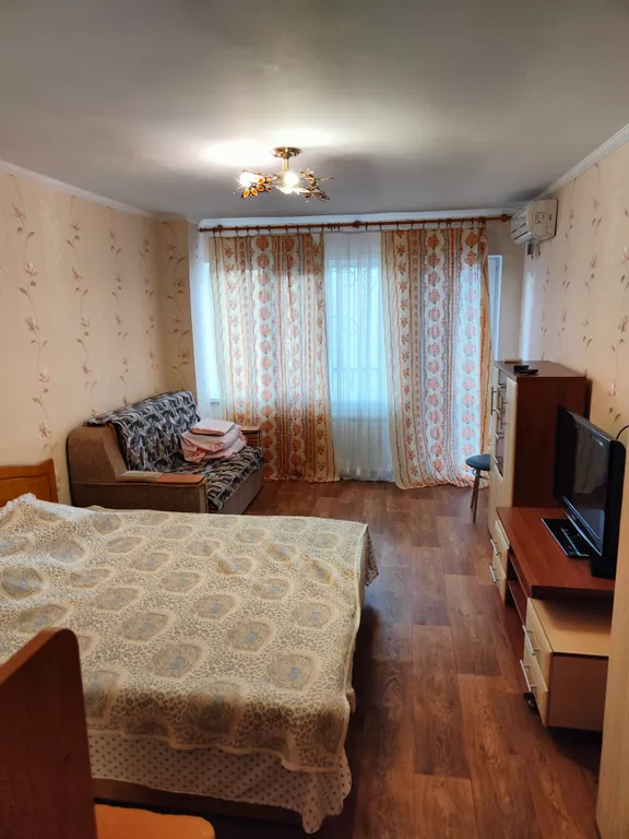 Квартира 2-х этажный домик у моря — аренда посуточно в Евпатория