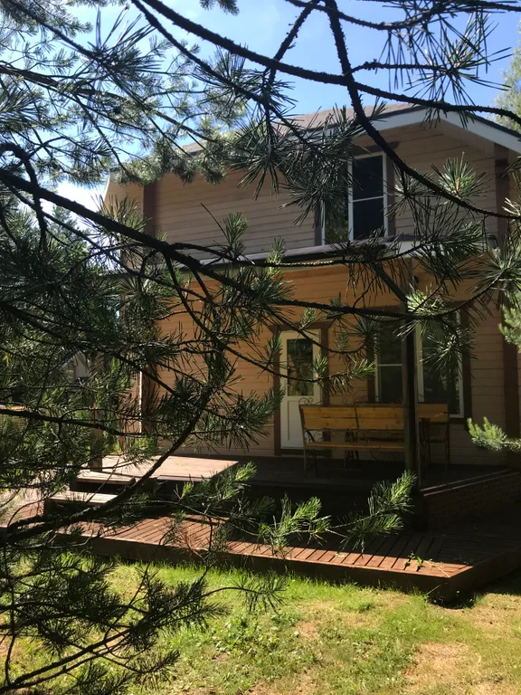 Дом синь-камень