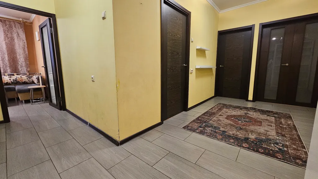 Большая трехкомнатная квартира