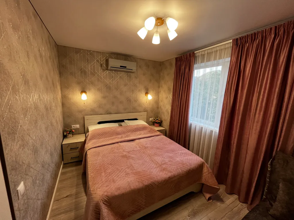 Коттедж Часть дома с отдельным входом — аренда посуточно в Небуг