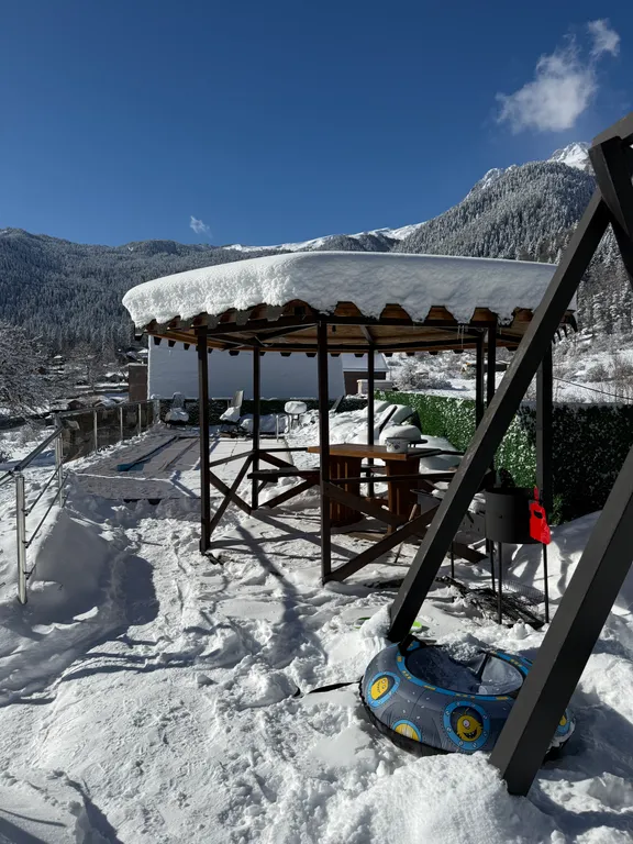 Дом в центре гор