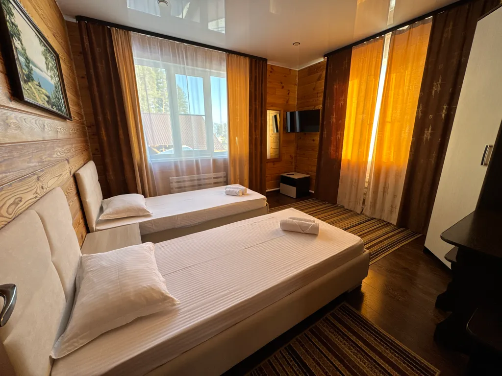 Уютный коттедж для большой компании в кедровом лесу на Телецком озере