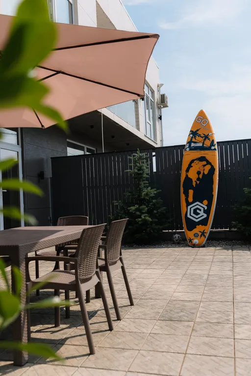 С видом на море