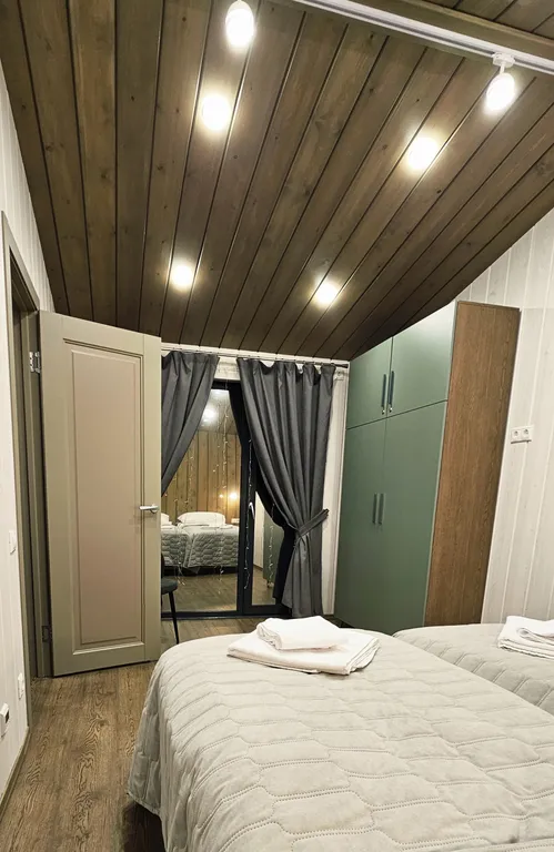 Далеко и надолго