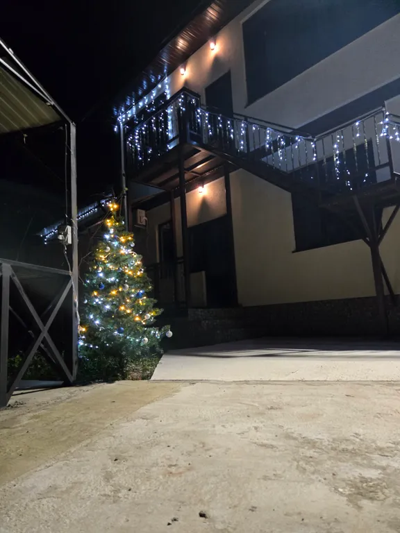 Бермуды - гостевой дом с видом на море, горы и горную реку