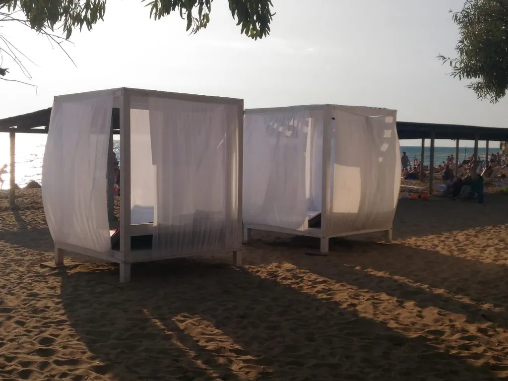 Частный дом (сдается только 2-й этаж)