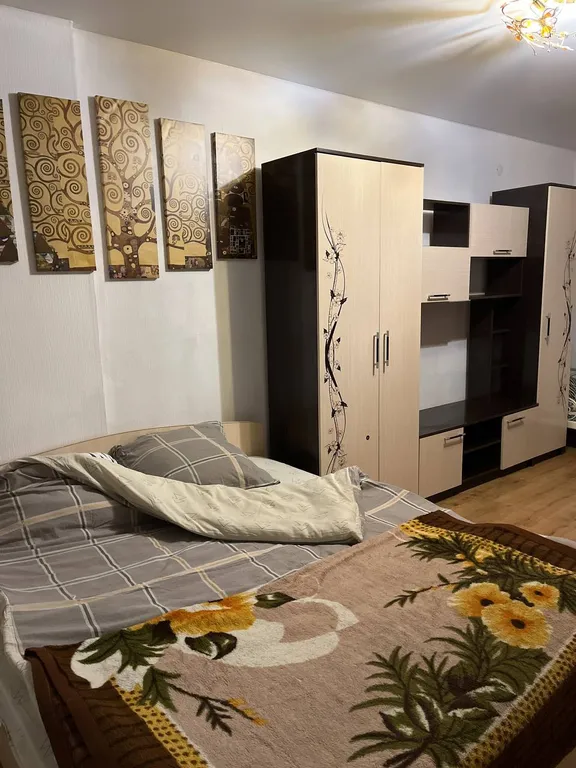 Квартира Просторная квартира с 2-изолированными комнатами и большой кухней — Санкт-Петербург