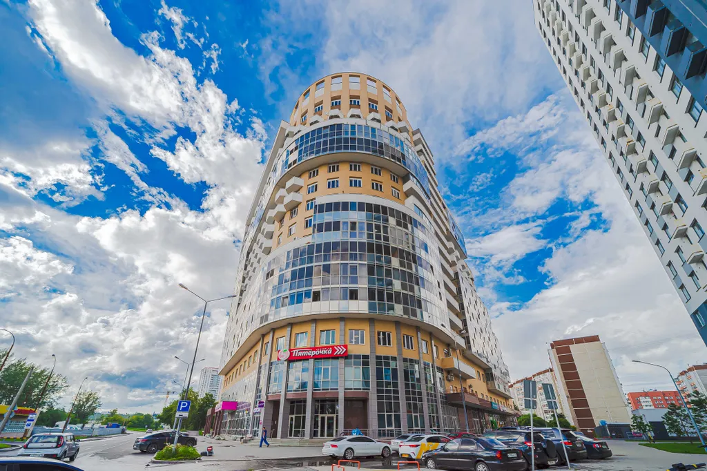 Уютная студия с панорамным окном