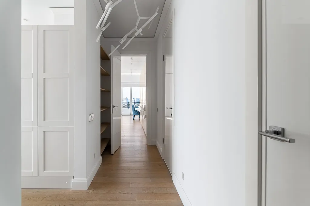 Семейная квартира на первой линии на главной набережной города