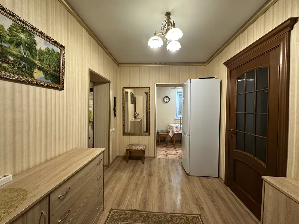 Дом под ключ с бассейном и стоянкой для авто на пл. Первомайской