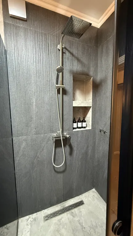 Квартира напротив гостиницы Казахстан