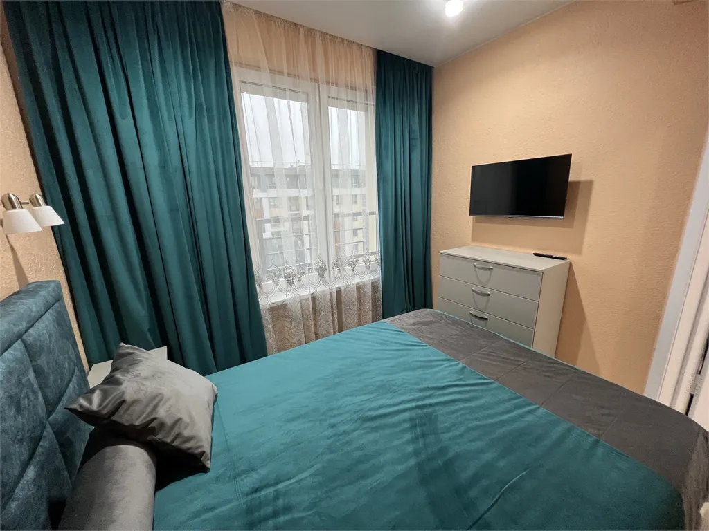 Апартаменты с отдельной спальней и видом на горы