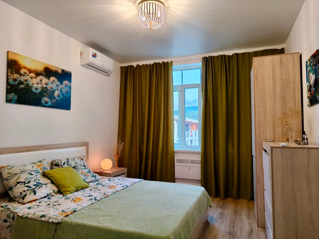 Квартира с видом на бассейн и горы — аренда посуточно в Сукко